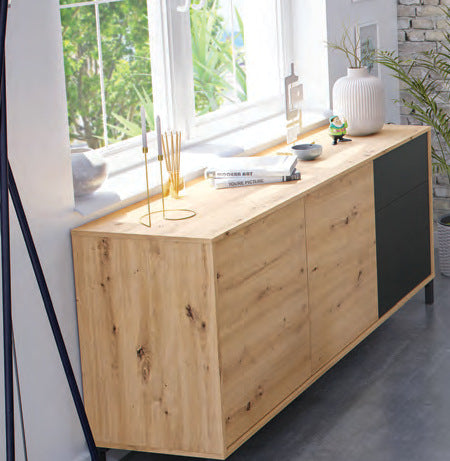 Credenza 2 ante e 3 cassetti rovere nodi antracite, finitura rovere nodi e grigio antracite, immagine Eurogross