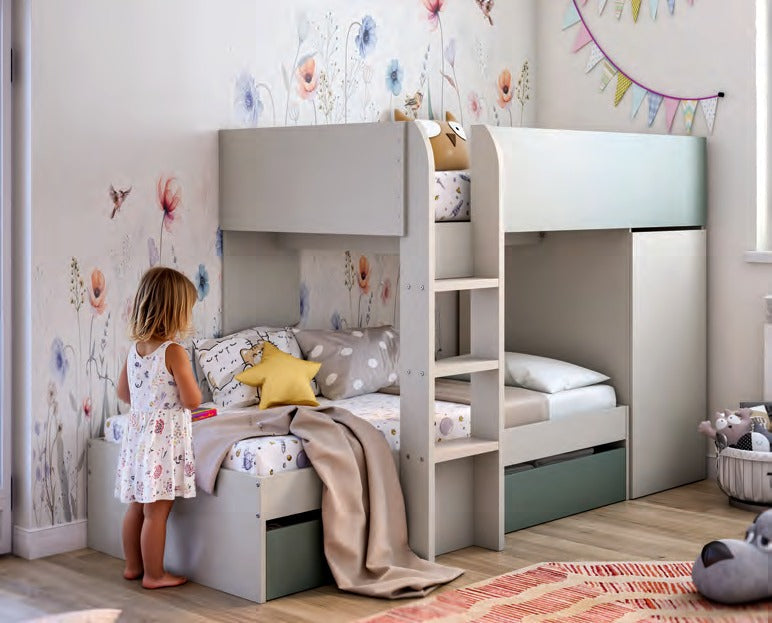 Letto modulare Eureka con armadio e due letti, eucalipto e cashmere
